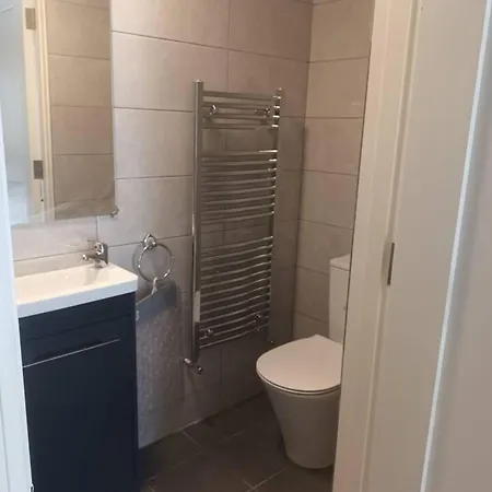 3-bed House In - Sleeps 6